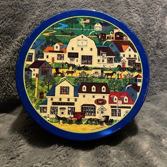 Vintage 1991 Olive Can “Shops and Buggies” By Artist Charles Wysocki AMCAL - Picture 1 of 5